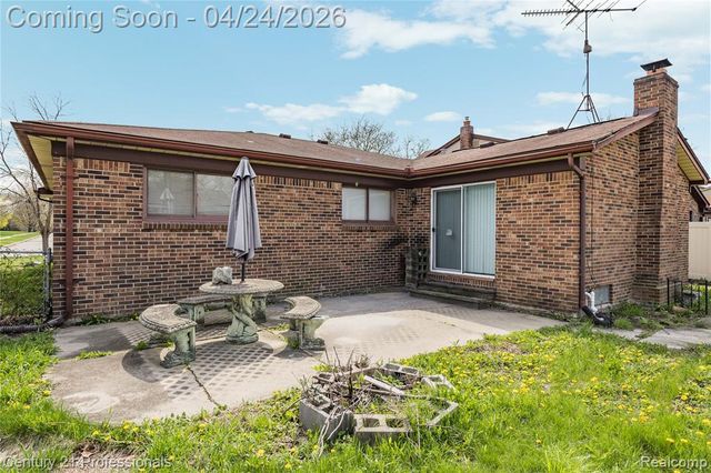 16129 Cambell Drive, Macomb, MI 48044