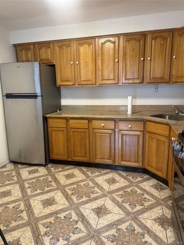 144-87 176th Street, Springfield Gardens, NY 11434