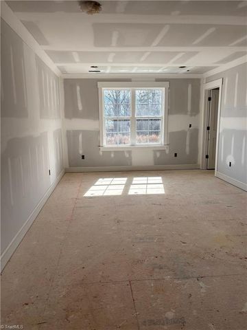 102 Sandpiper Drive, Lexington, NC 27295