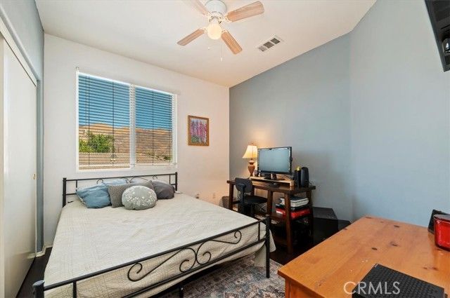 533 Divine Way, San Jacinto, CA 92583