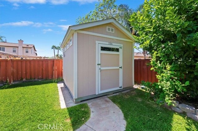 533 Divine Way, San Jacinto, CA 92583