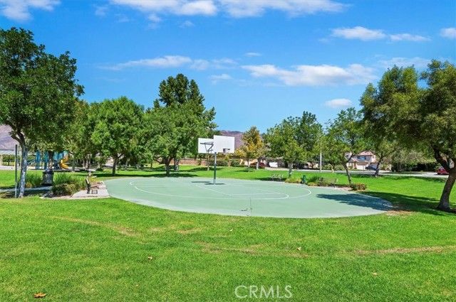 533 Divine Way, San Jacinto, CA 92583