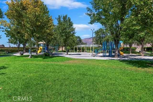 533 Divine Way, San Jacinto, CA 92583