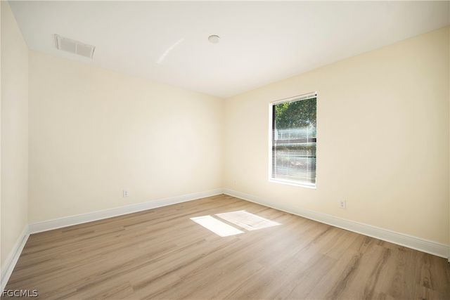 1132 SE 19th ST, Cape Coral, FL 33990