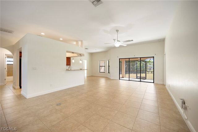 1132 SE 19th ST, Cape Coral, FL 33990