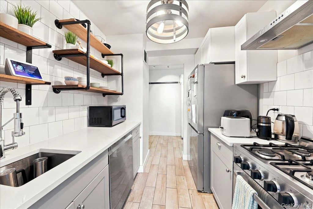 3065 Sedgwick Avenue 6B, Bronx, NY 10468 — photo 4