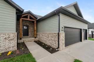 210 East Clayton Lane, Republic, MO 65738