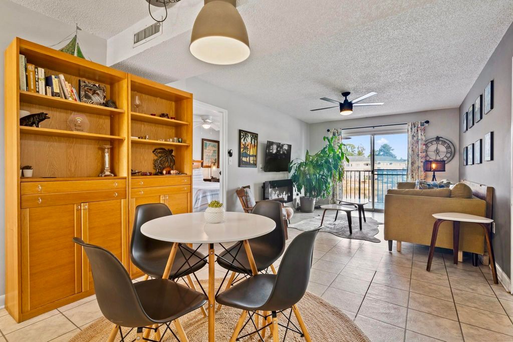 1425 Teague Rd Apt 210, Myrtle Beach, SC 29577 — photo 2