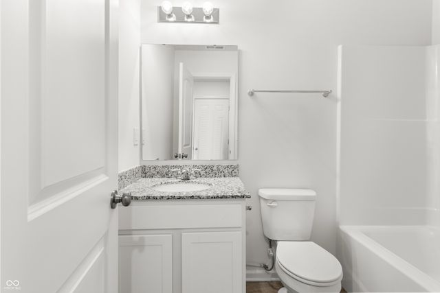 800 N 16th Street, Elwood, IN 46036