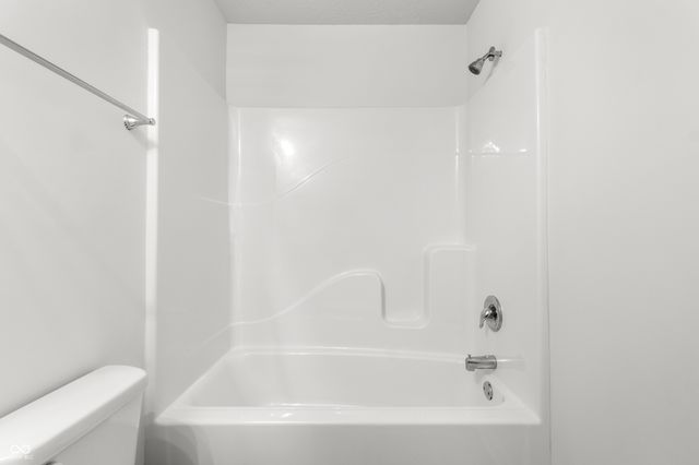 800 N 16th Street, Elwood, IN 46036