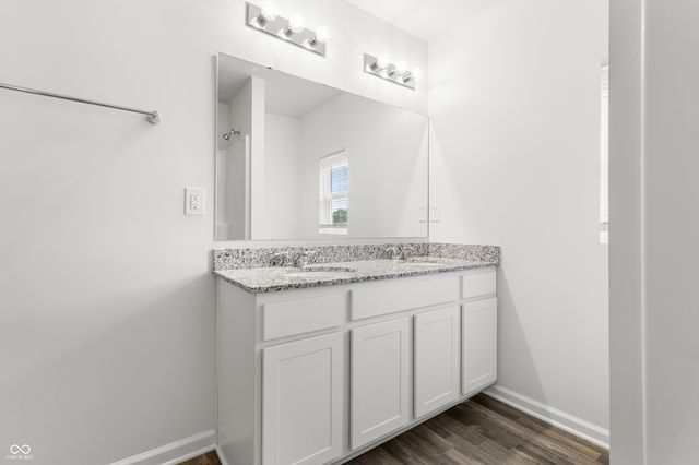 800 N 16th Street, Elwood, IN 46036