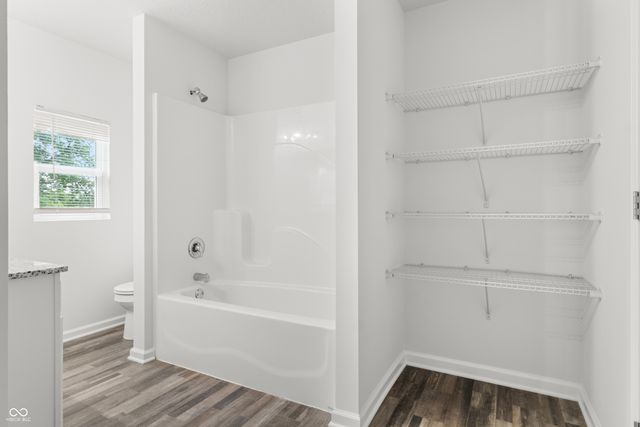 800 N 16th Street, Elwood, IN 46036