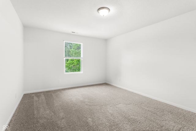 800 N 16th Street, Elwood, IN 46036