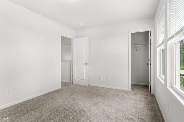 800 N 16th Street, Elwood, IN 46036