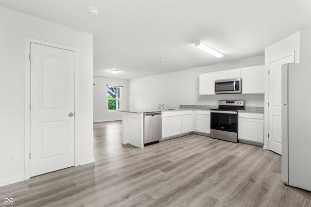800 N 16th Street, Elwood, IN 46036