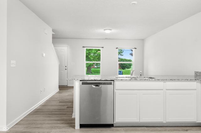 800 N 16th Street, Elwood, IN 46036