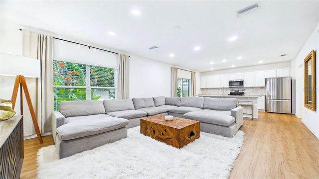 3802 E CURTIS STREET, Tampa, FL 33610