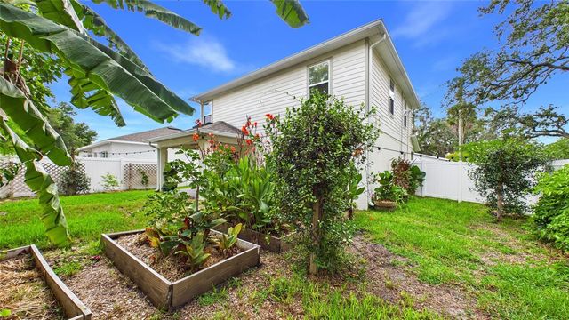 3802 E CURTIS STREET, Tampa, FL 33610