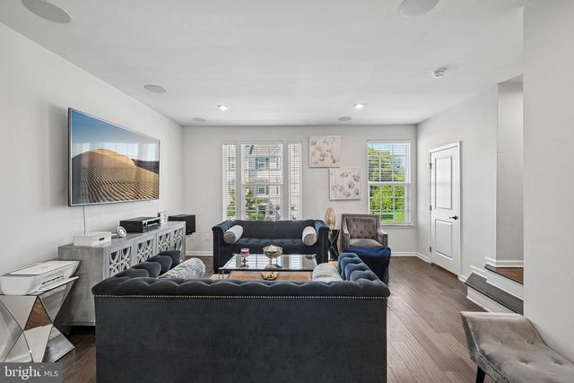 28 ELLA LN, Mount Holly, NJ 08060