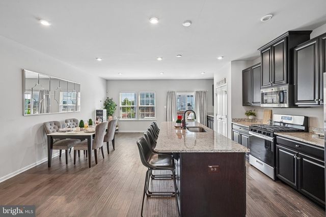 28 ELLA LN, Mount Holly, NJ 08060