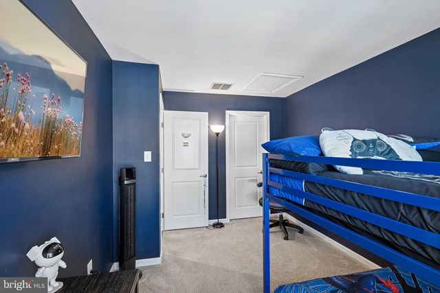 28 ELLA LN, Mount Holly, NJ 08060