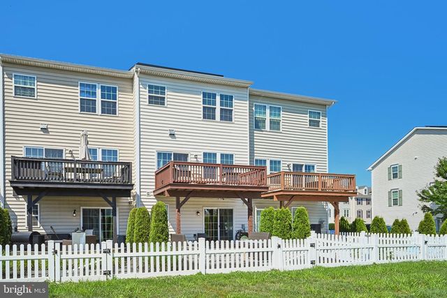 28 ELLA LN, Mount Holly, NJ 08060