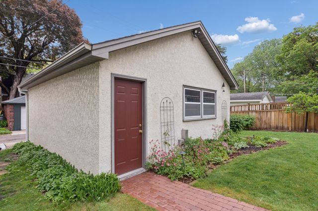1847 Sargent Avenue, Saint Paul, MN 55105