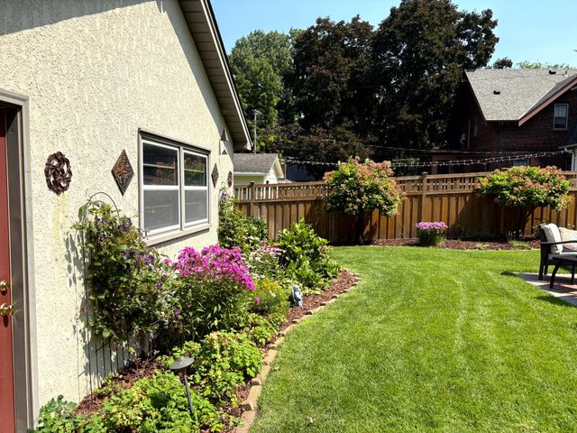 1847 Sargent Avenue, Saint Paul, MN 55105