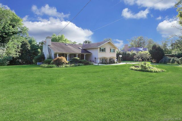 650 Bryant Avenue, Roslyn Harbor, NY 11576