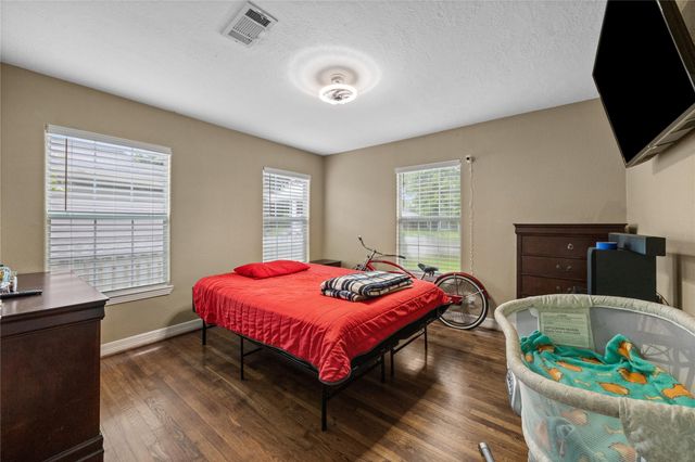 8112 Milredge Street, Houston, TX 77017