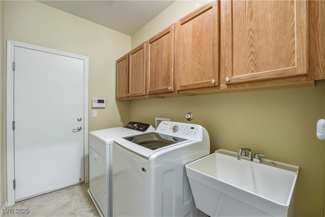 5661 East Fiore Drive, Pahrump, NV 89061