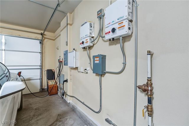 5661 East Fiore Drive, Pahrump, NV 89061