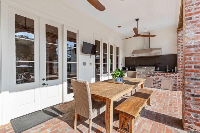 6222 Highland Rd, Baton Rouge, LA 70808