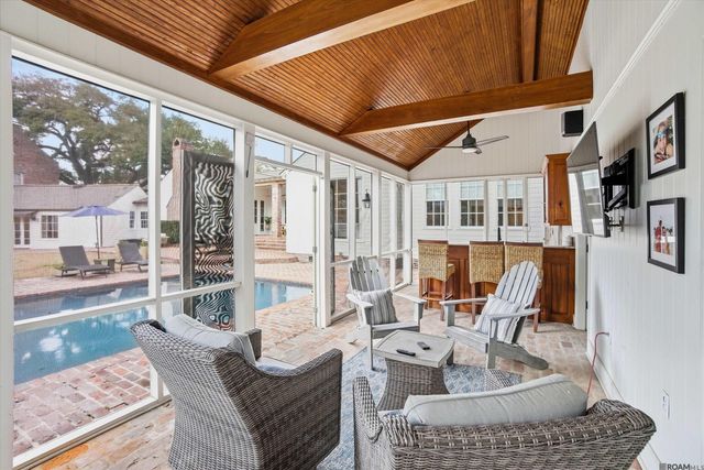 6222 Highland Rd, Baton Rouge, LA 70808