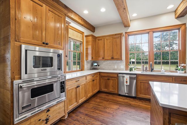 6222 Highland Rd, Baton Rouge, LA 70808