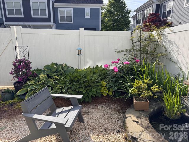 2216 Vision Drive, Charlotte, NC 28203