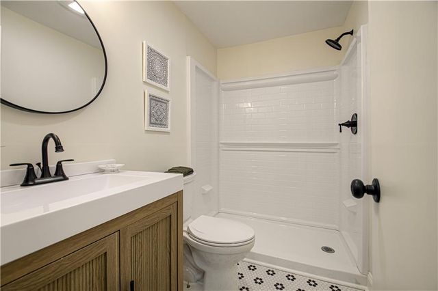 212 S High Street, Kansas City, MO 64054