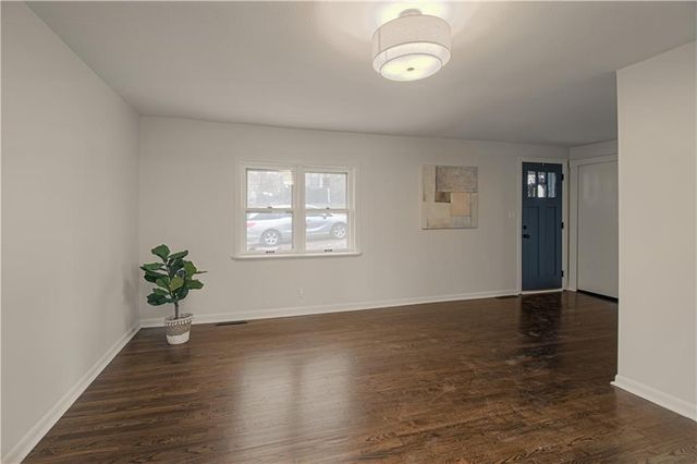 212 S High Street, Kansas City, MO 64054