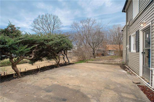 212 S High Street, Kansas City, MO 64054