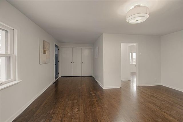 212 S High Street, Kansas City, MO 64054