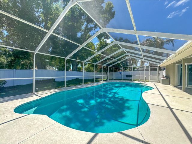 707 POWDER HORN ROW, Lakeland, FL 33809