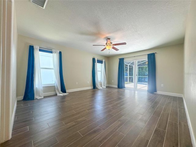 707 POWDER HORN ROW, Lakeland, FL 33809