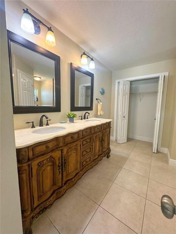 707 POWDER HORN ROW, Lakeland, FL 33809