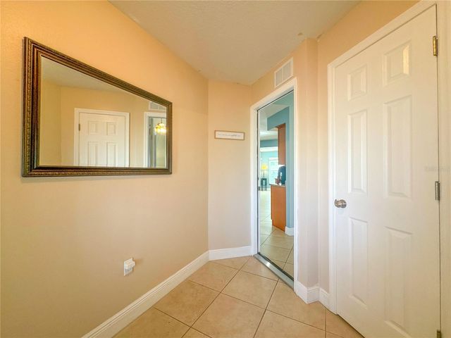 707 POWDER HORN ROW, Lakeland, FL 33809
