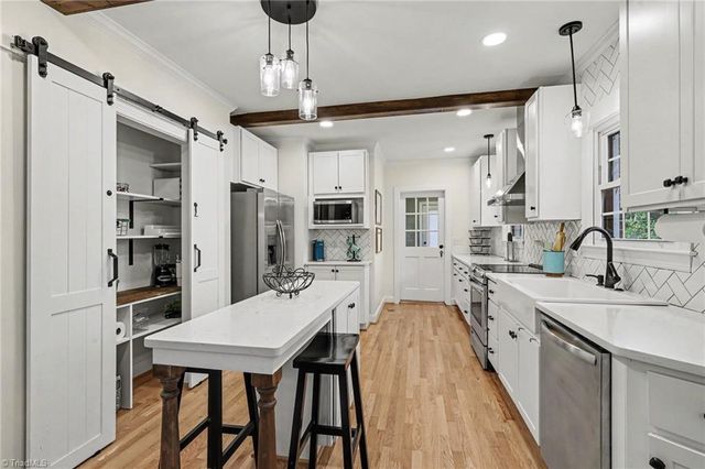 923 N Rotary Drive, High Point, NC 27262