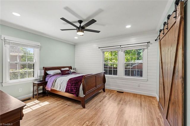 923 N Rotary Drive, High Point, NC 27262