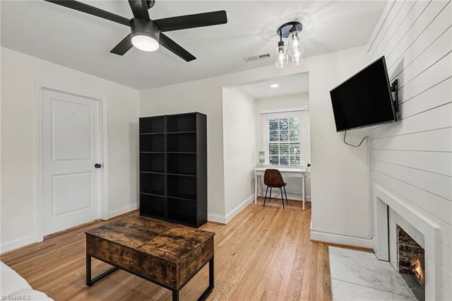 923 N Rotary Drive, High Point, NC 27262
