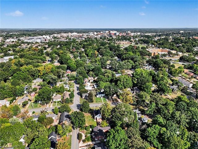 923 N Rotary Drive, High Point, NC 27262