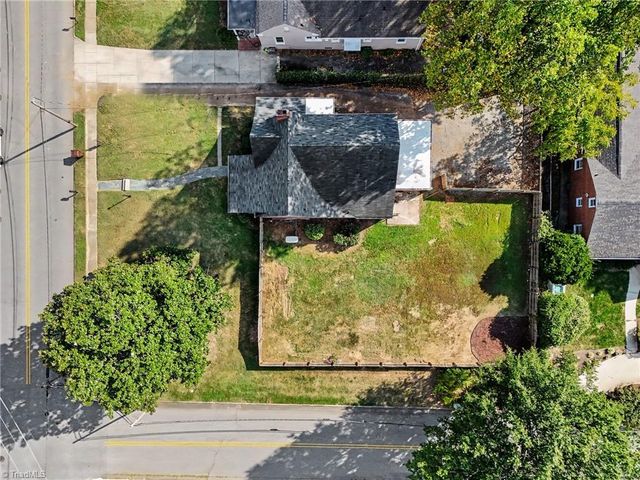 923 N Rotary Drive, High Point, NC 27262