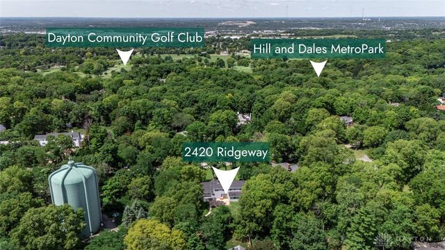 2420 Ridgeway Road, Oakwood, OH 45419